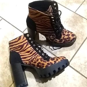 Bamboo Boot women's size 10